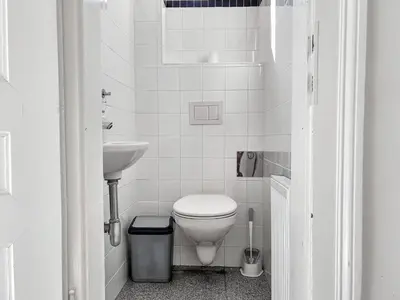Ein Badezimmer in der Unterkunft Close to Reumannplatz - Monthly Stays