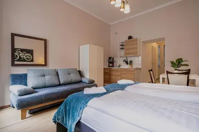 Ein Bett oder Betten in einem Zimmer der Unterkunft Cozy & Stylish Long-Term 1-BR Studio Retreat