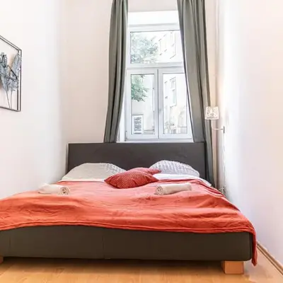 Welcoming 2BR & 1LR Budget Apartment well connected Ideal for Long stays