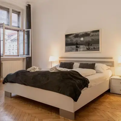 Deluxe 3BR Apt Wiener Stadthalle