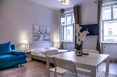 Ein Sitzbereich in der Unterkunft Modern Apartment in Wiener Stadthalle Area