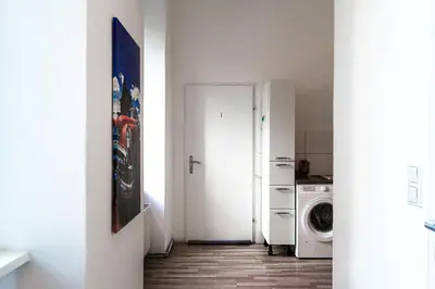 Küche/Küchenzeile in der Unterkunft Stylish 3BR Apt with LR near Wiener Stadthalle