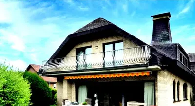 Das Gebäude in dem sich die Ferienwohnung befindet