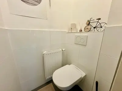 Grundriss der Unterkunft Happy Home near Airport - Free Parking