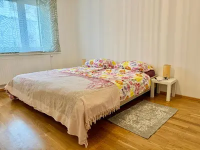 Grundriss der Unterkunft Happy Home near Airport - Free Parking
