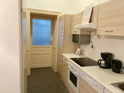 Küche/Küchenzeile in der Unterkunft Cozy Long-Term Apartment