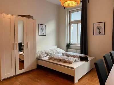 Grundriss der Unterkunft 90 m2 Spacious Apartment with Free Parking