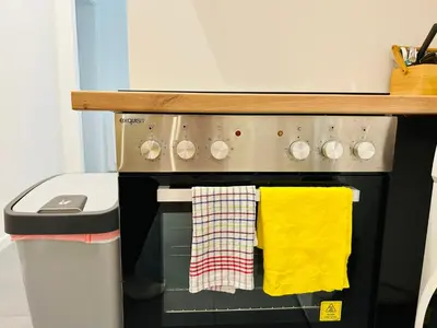 Grundriss der Unterkunft Long Term Central Apartment