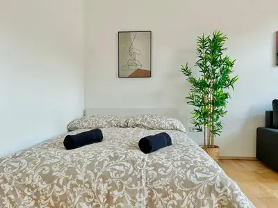 Grundriss der Unterkunft Central Cosy Apartment with Free Parking