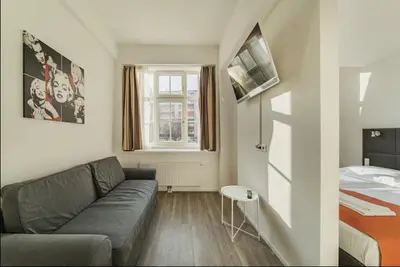 TV/Unterhaltungsangebot in der Unterkunft Central Apartment near Metro