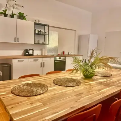 Spacious Ground Floor Apartment near Center