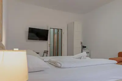Ein Bett oder Betten in einem Zimmer der Unterkunft Comfortable One Bedroom Apartment in Vienna