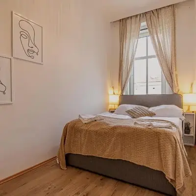 Cozy One Bedroom Apartment With Living Room Close to Wiener Stadthalle