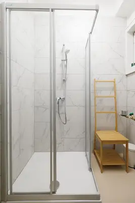 Ein Badezimmer in der Unterkunft Operastreet Residences - Cosy Single Home City Center