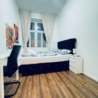 Spacious121