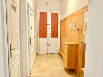 Grundriss der Unterkunft 140 m2 Old-School Classical Apartment