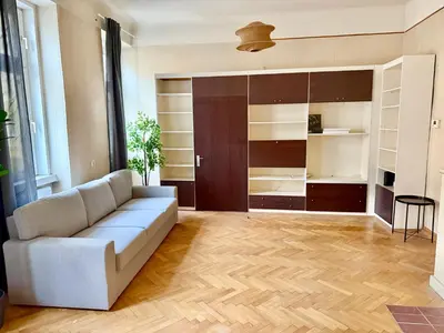Grundriss der Unterkunft 140 m2 Old-School Classical Apartment