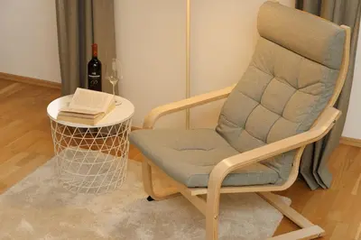 Ein Sitzbereich in der Unterkunft Crown apartments! Cozy modern apartment near Naschmarkt