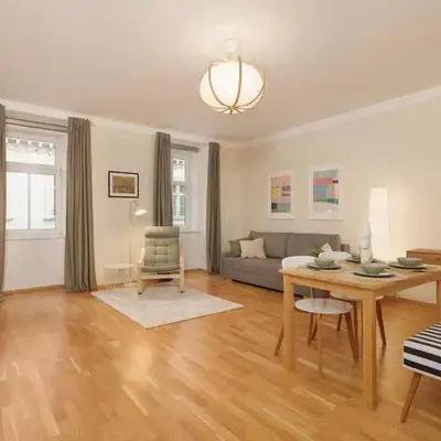 Crown apartments! Cozy modern apartment near Naschmarkt