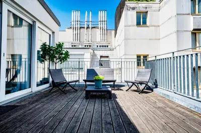 Ein Balkon oder eine Terrasse in der Unterkunft Viennas Mariahilfer Mile - Terrace Hideaway