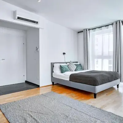 Viennas Mariahilfer Mile - Terrace Hideaway