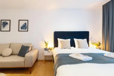 Ein Bett oder Betten in einem Zimmer der Unterkunft 100 m2 Apartment near Belvedere and Central Train Station