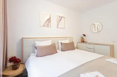 Ein Bett oder Betten in einem Zimmer der Unterkunft 100 m2 Apartment near Belvedere and Central Train Station