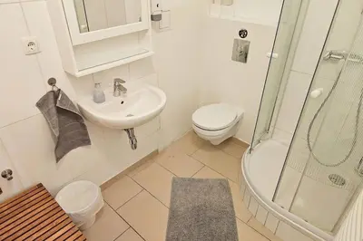 Grundriss der Unterkunft Quiet Apartment with Easy City Access - Close to U3 Schweglerstraße