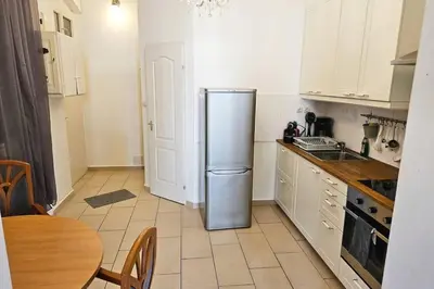Grundriss der Unterkunft Quiet Apartment with Easy City Access - Close to U3 Schweglerstraße