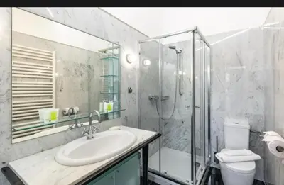 Ein Badezimmer in der Unterkunft Vienna City Suites