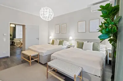 Ein Bett oder Betten in einem Zimmer der Unterkunft Modern and Spacious at Millennium City - 6 min to metro