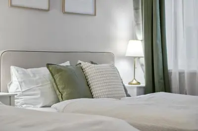 Ein Bett oder Betten in einem Zimmer der Unterkunft Modern and Spacious at Millennium City - 6 min to metro