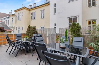 Das Gebäude in dem sich die Ferienwohnung befindet