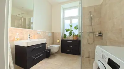Ein Badezimmer in der Unterkunft ampm Traunfelsgasse - Coliving Vienna I Monthly Stays