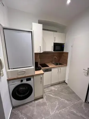 Küche/Küchenzeile in der Unterkunft Apartment near Metro & Netflix - Kingsize Bed