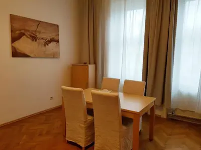 Ein Sitzbereich in der Unterkunft Apartment Vienna1090 by Interhome