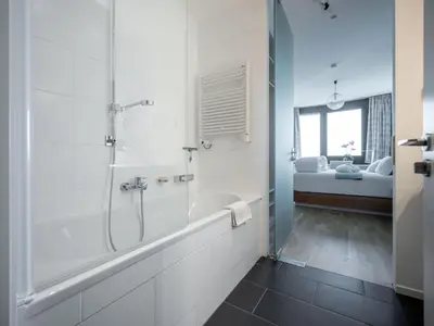 Ein Badezimmer in der Unterkunft Apartment Skyflats Sun View by Interhome