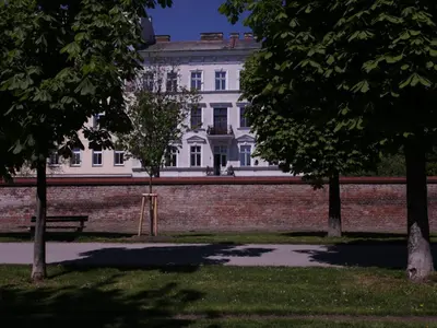Ein Garten an der Unterkunft Apartment Sonnige Wohnung by Interhome