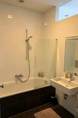 Ein Badezimmer in der Unterkunft Apartment Sonnige Wohnung by Interhome