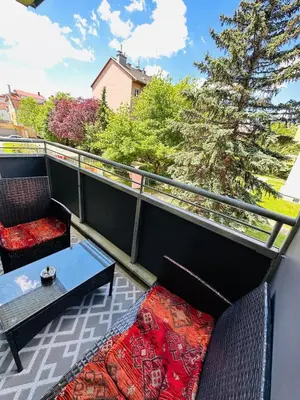 Ein Balkon oder eine Terrasse in der Unterkunft Apartment near VIENNA Airport