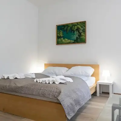 Simple 2BR Apartment Near Danube with Garden