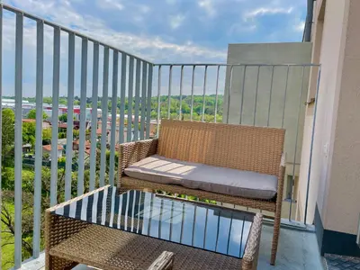 Grundriss der Unterkunft Central Stylish Apartment with Free Parking & Balcony