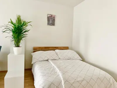 Grundriss der Unterkunft Central Stylish Apartment with Free Parking & Balcony