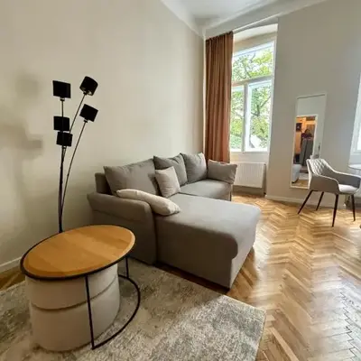 Modern Central Apartment