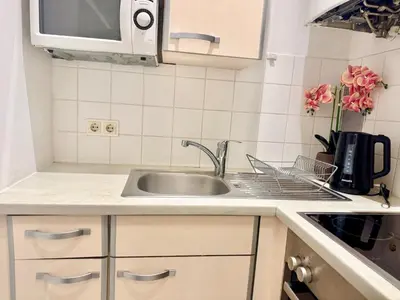 Küche/Küchenzeile in der Unterkunft Central Long-Term Apartment