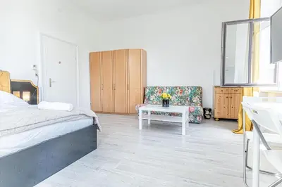 Ein Bett oder Betten in einem Zimmer der Unterkunft Beautiful 3 Bedroom Urban Retreat in Vienna Center