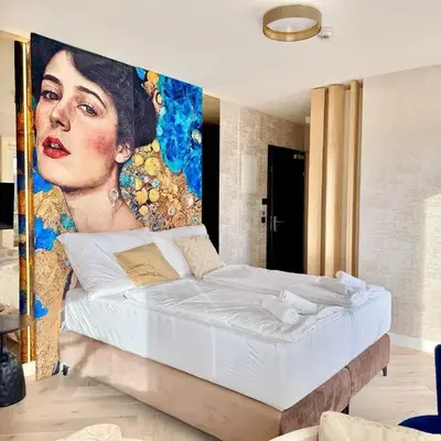 Luxury Modern Apartment near Metro