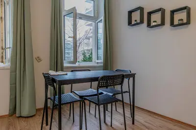 Grundriss der Unterkunft 5-Min to Danube Canal ,Modern Flat for Longstays