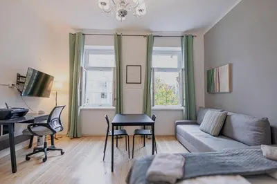 Ein Sitzbereich in der Unterkunft Near Danube & Praterstern Apartment for Longstays