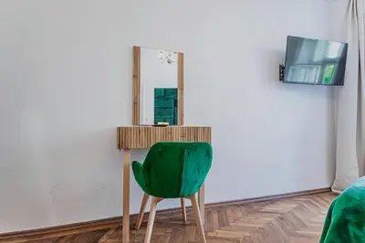TV/Unterhaltungsangebot in der Unterkunft Comfortable Private Rooms Near Landstraße , 15 Min Access